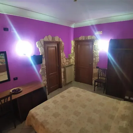 Couette-café Ginevra 2 3*