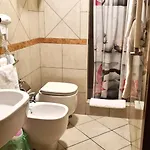 Ginevra 2 3* نابولي