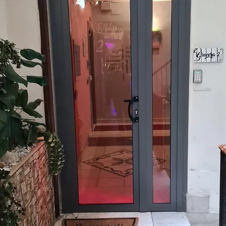 Oda ve Kahvaltı Ginevra 2 3*