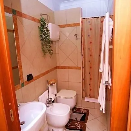 Ginevra 2 3* Неаполь