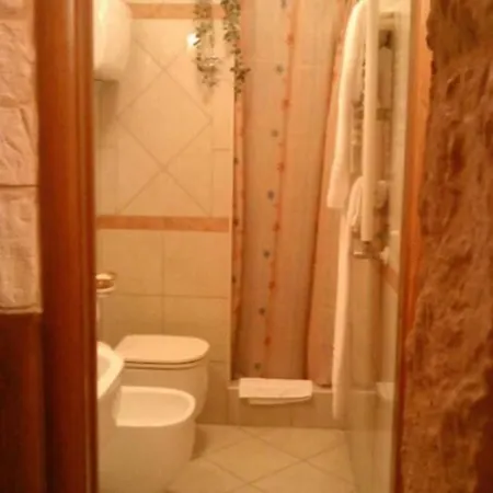 Oda ve Kahvaltı Ginevra 2 3*